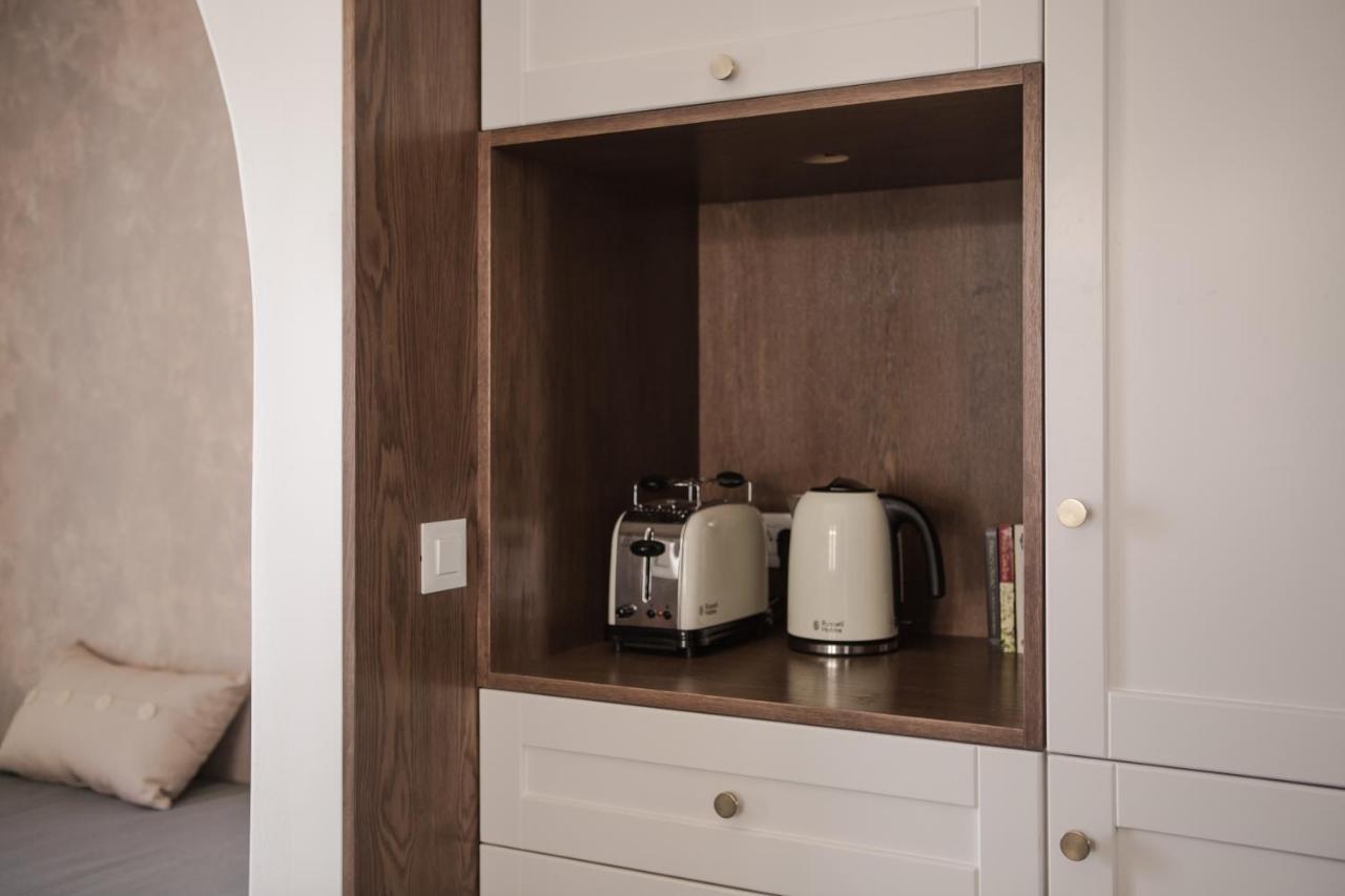 Fos Suites Лутра Экстерьер фото