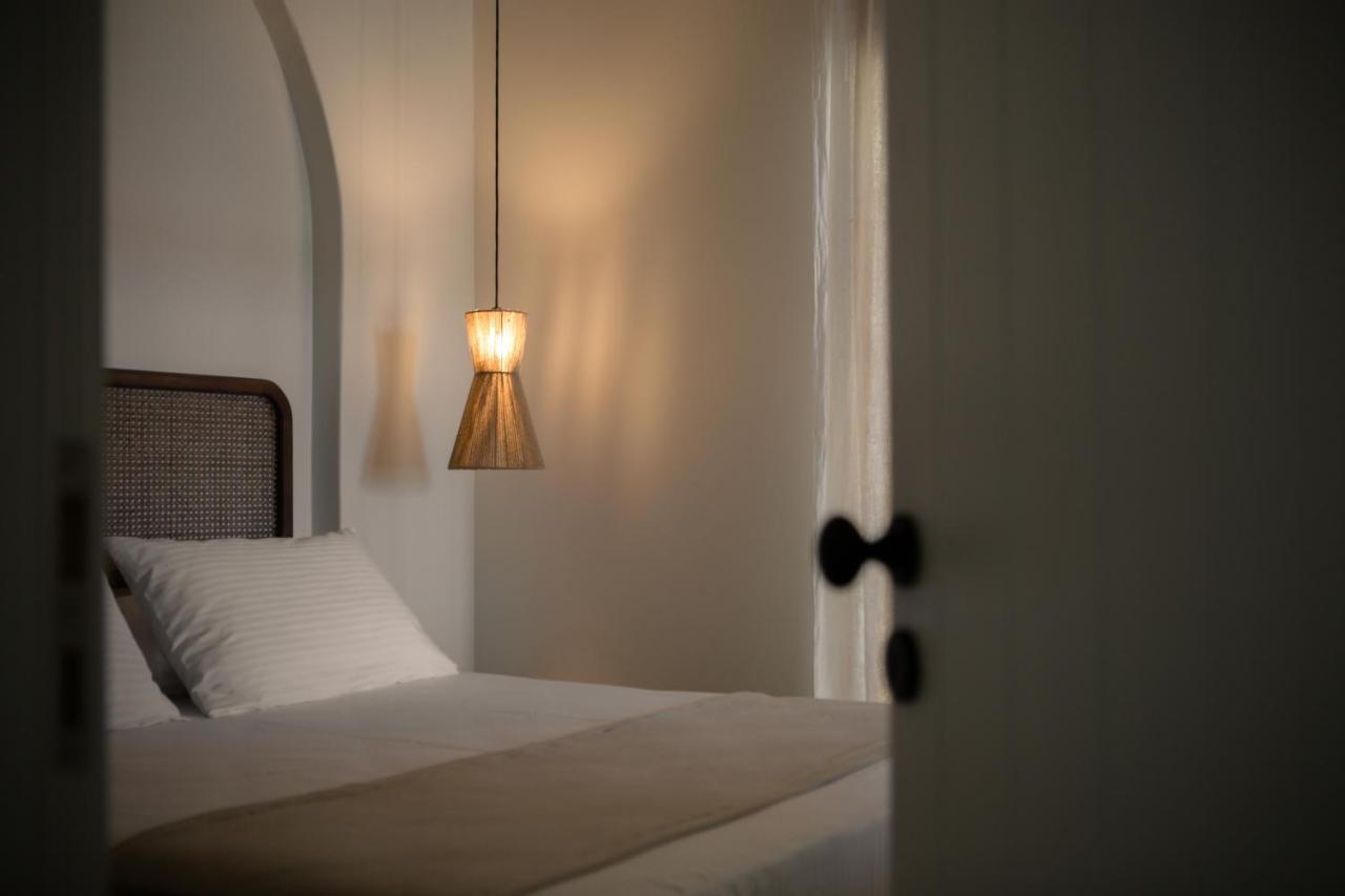 Fos Suites Лутра Экстерьер фото