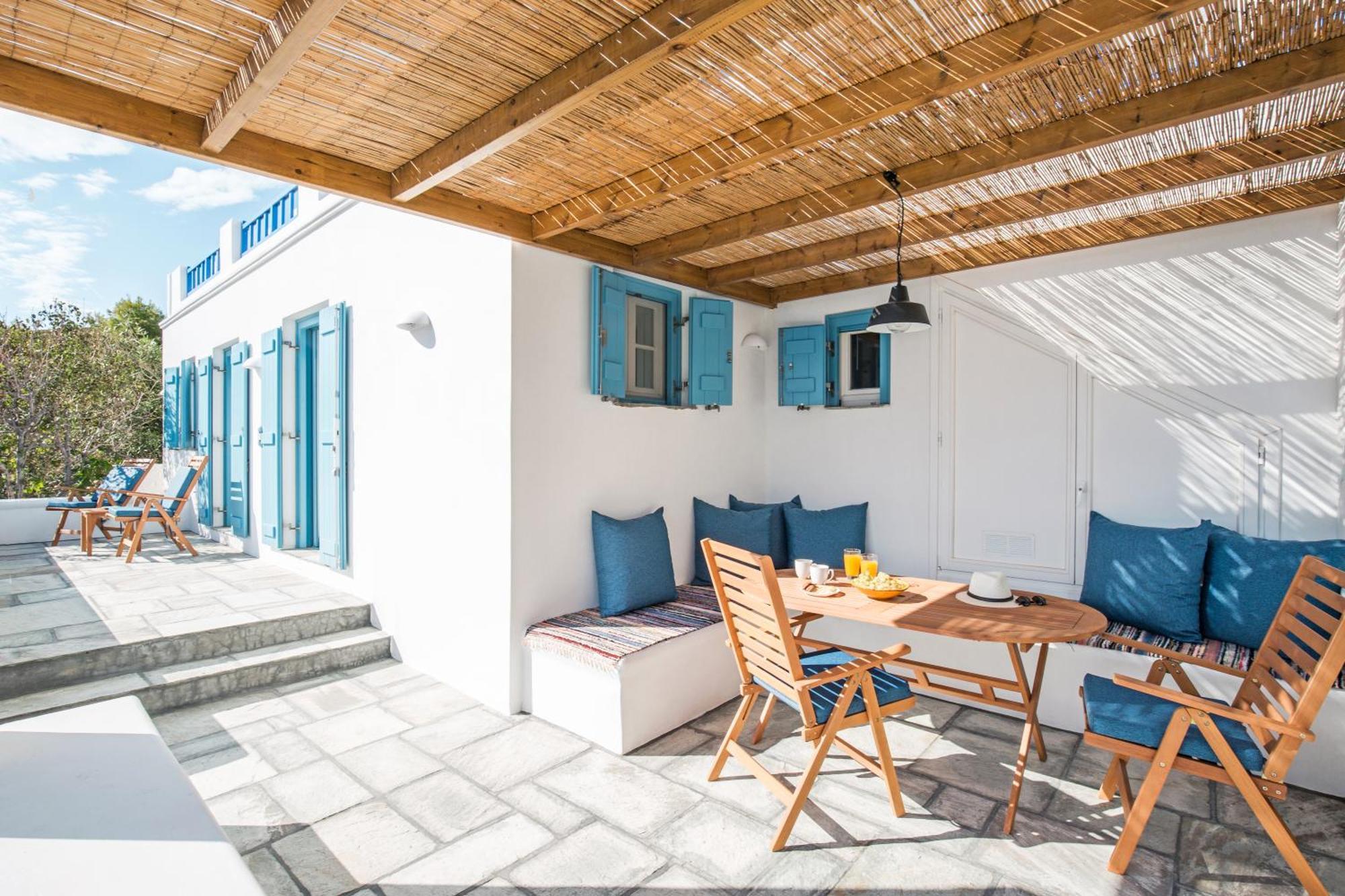 Fos Suites Лутра Экстерьер фото