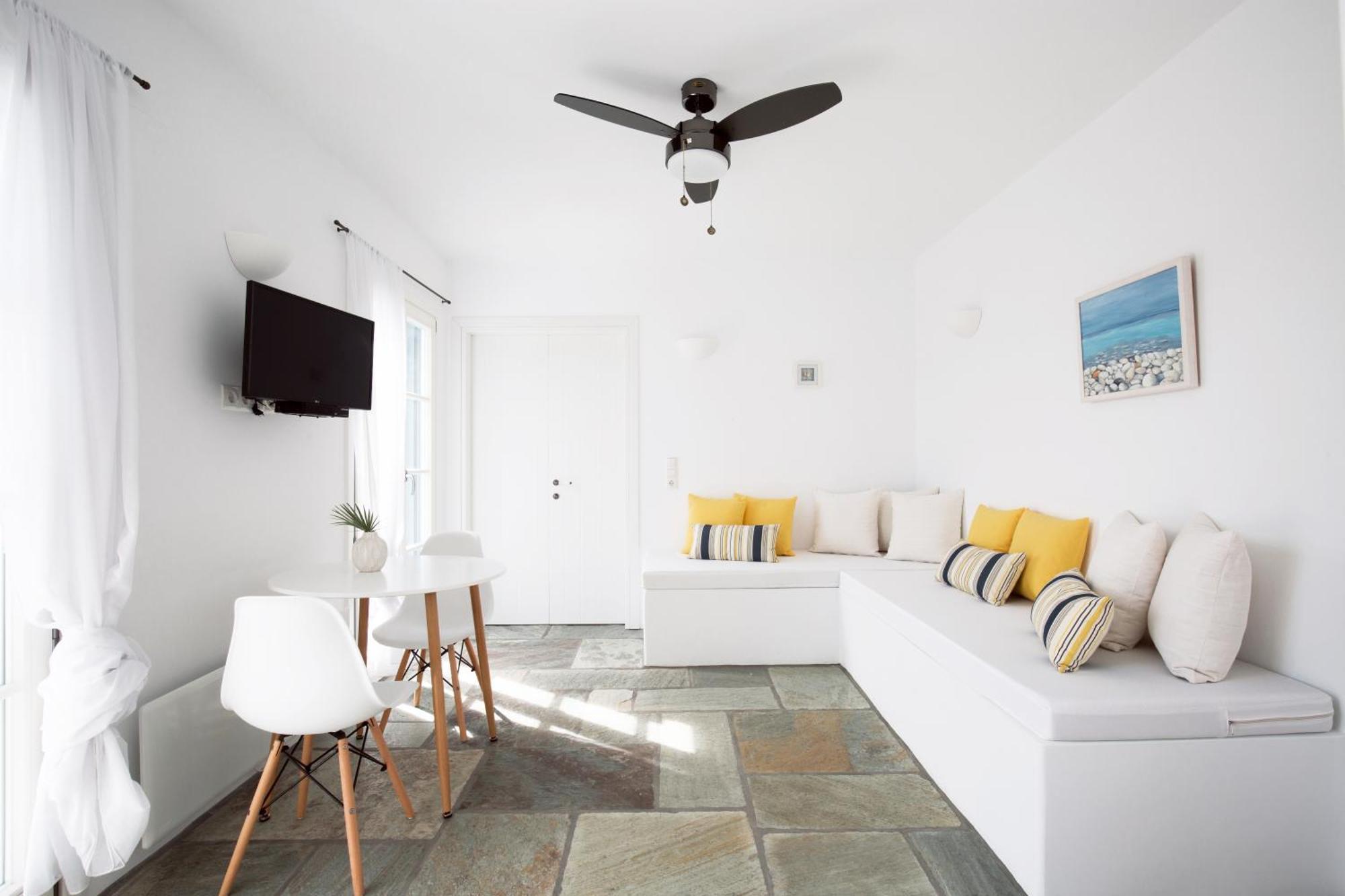 Fos Suites Лутра Экстерьер фото