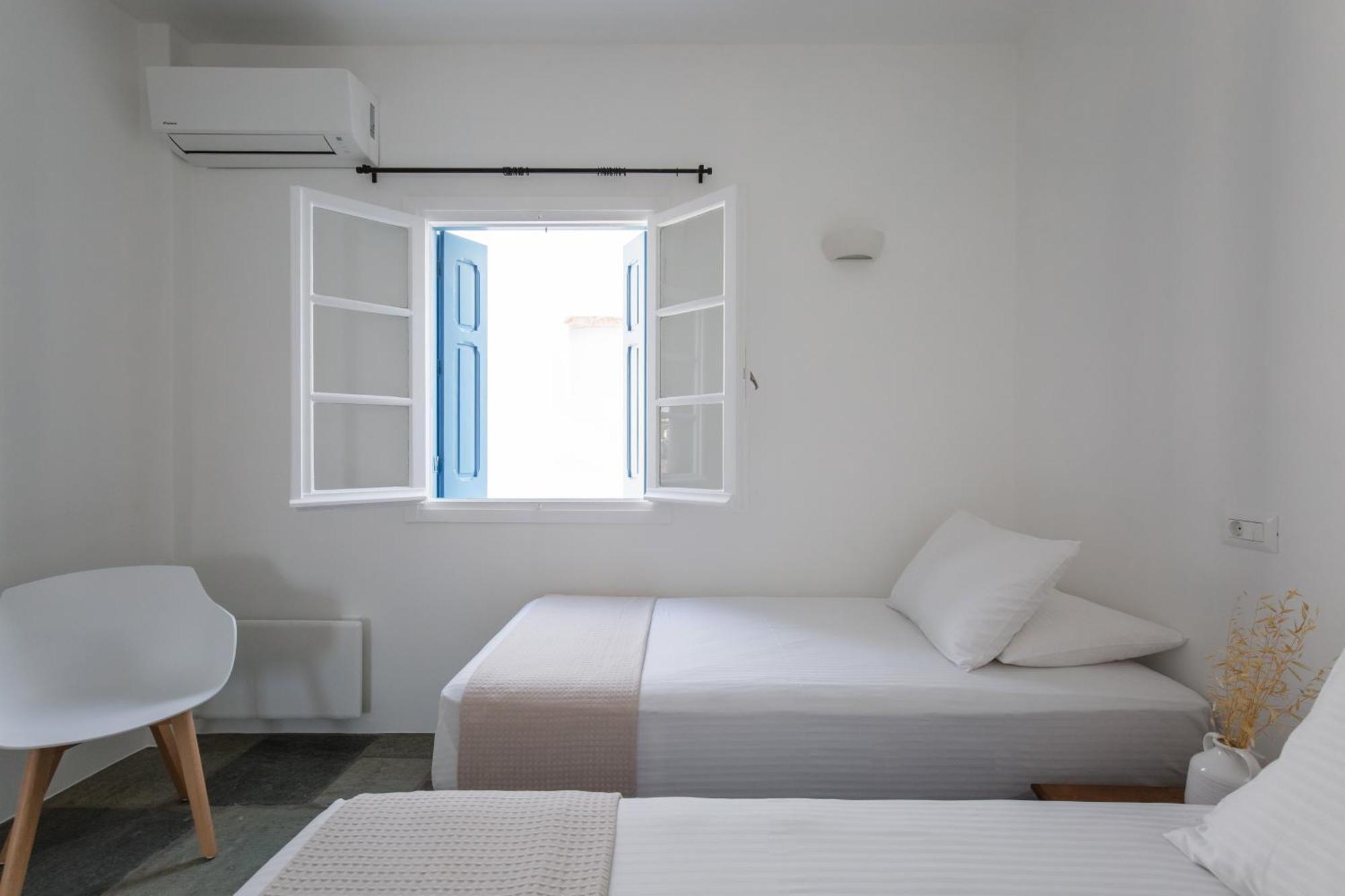 Fos Suites Лутра Экстерьер фото